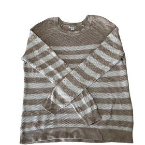 Old Navy Tan and White Sweater Size XL